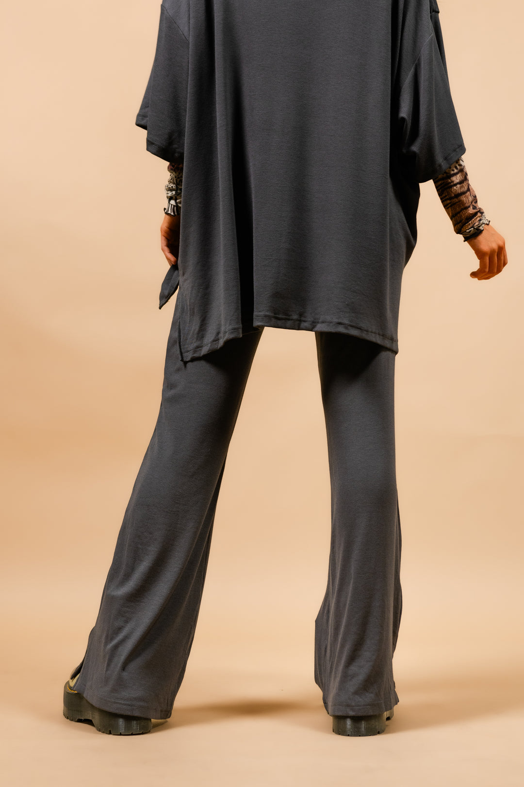 Day Dreamer Ribbed Pant Set - Charcoal