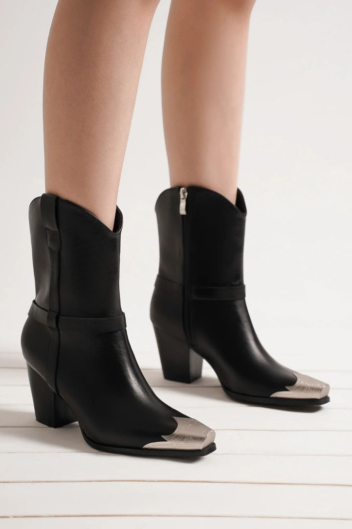 Aldean Ankle Boots - Black