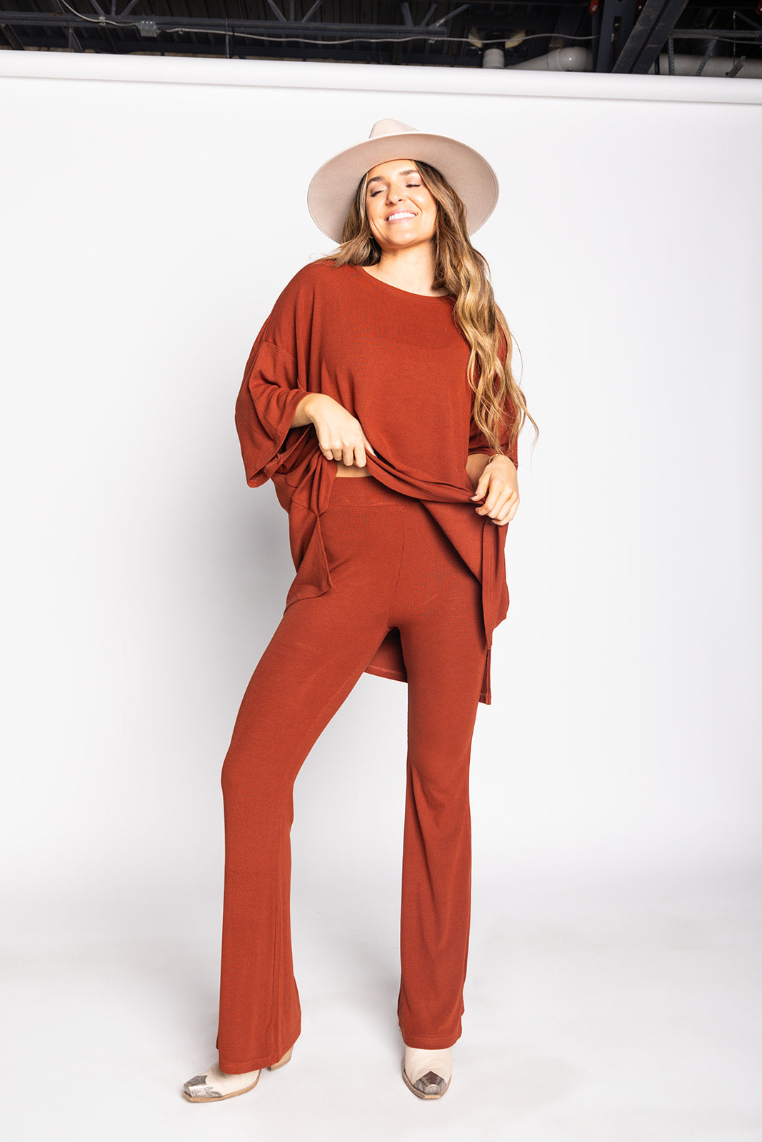 Day Dreamer Ribbed Pant Set - Cinnamon