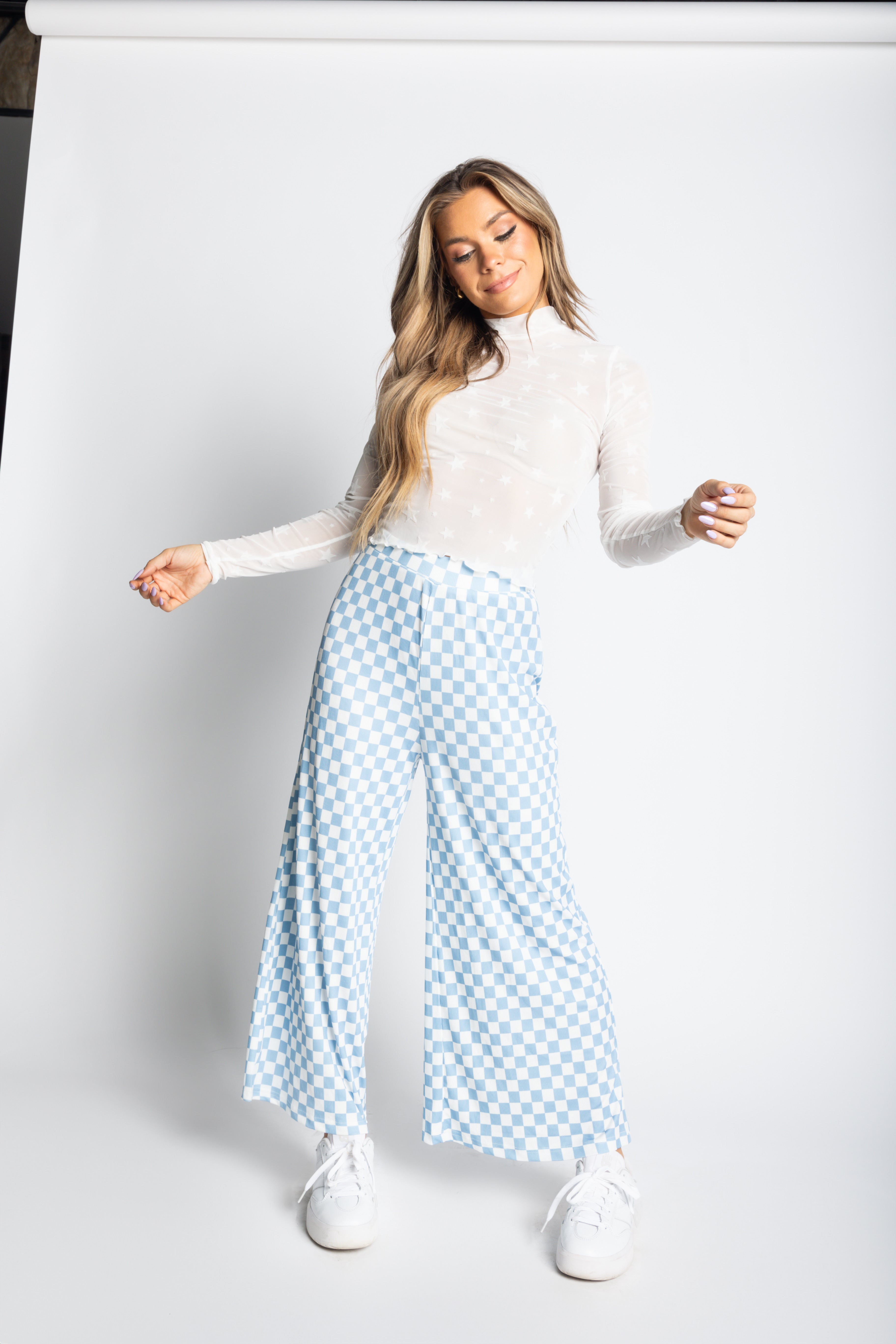 Twilight Star Mesh Top - White [S-3X] – WKND Chasers