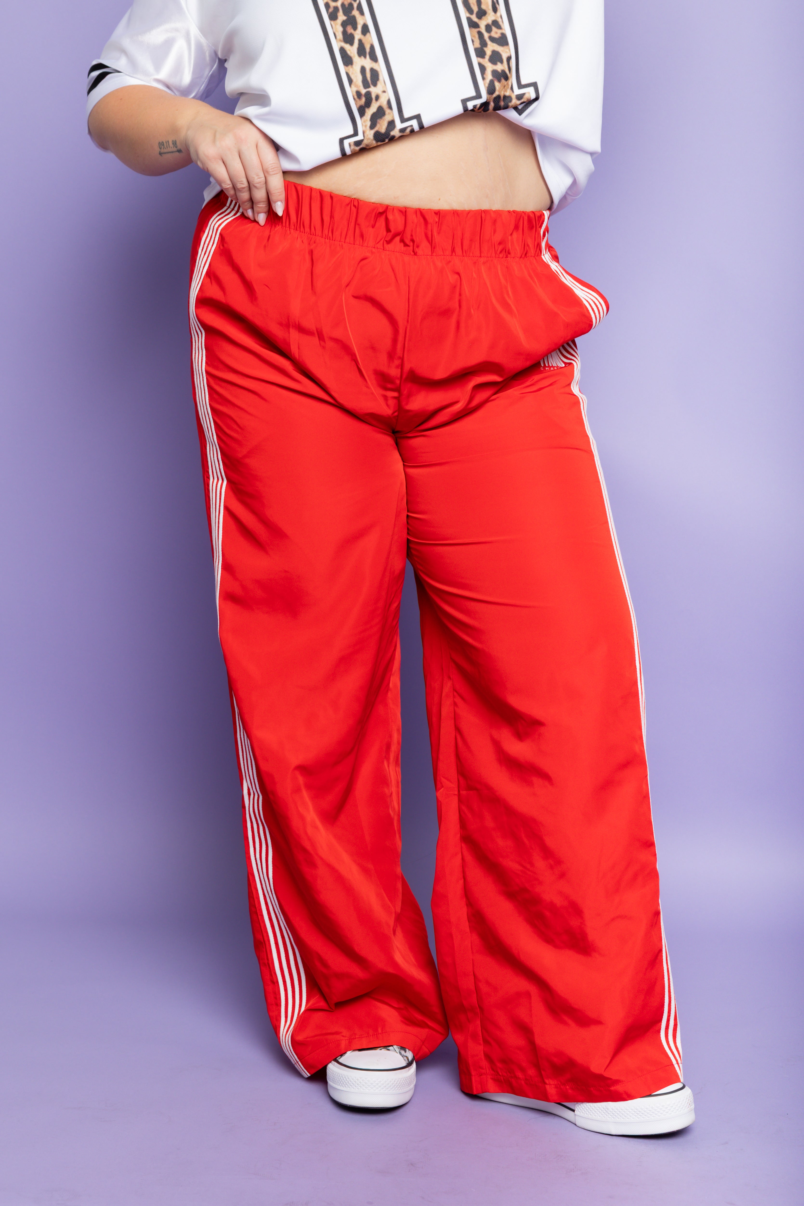 ウォーキング・ランニングウェア 2LINE ADJUSTABLE WIDE TRACK PANTS V2 RED 2Line Adjustable Wide Track Pants V.2 - Red – LÝFT