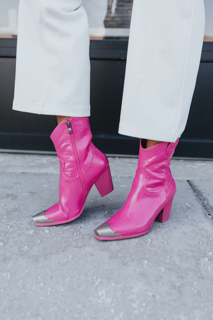 Brayden Boots- Pink (Sizes 5.5-7.5)